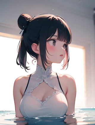 李冰洁：泳池中的“欧洲足球杯”与投掷的隐喻
